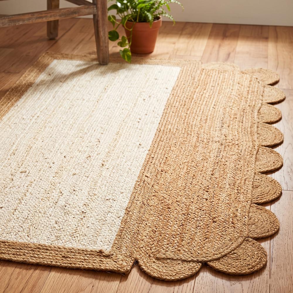 Handcrafted Half-Scalloped Natural and Ivory Jute Runner Rug