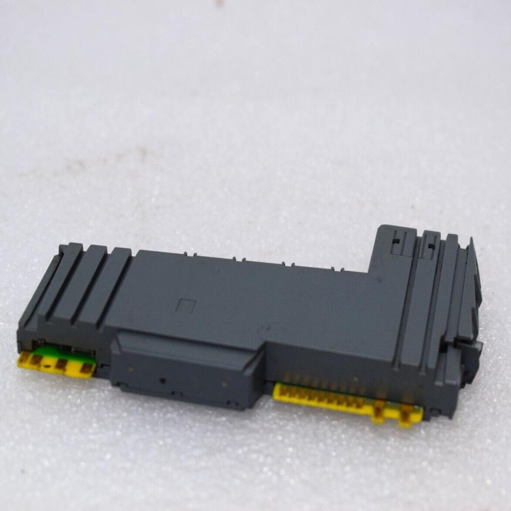 I/O module 4 digital outputs 30 VDC / 115 VAC, outputs single-channel isolated