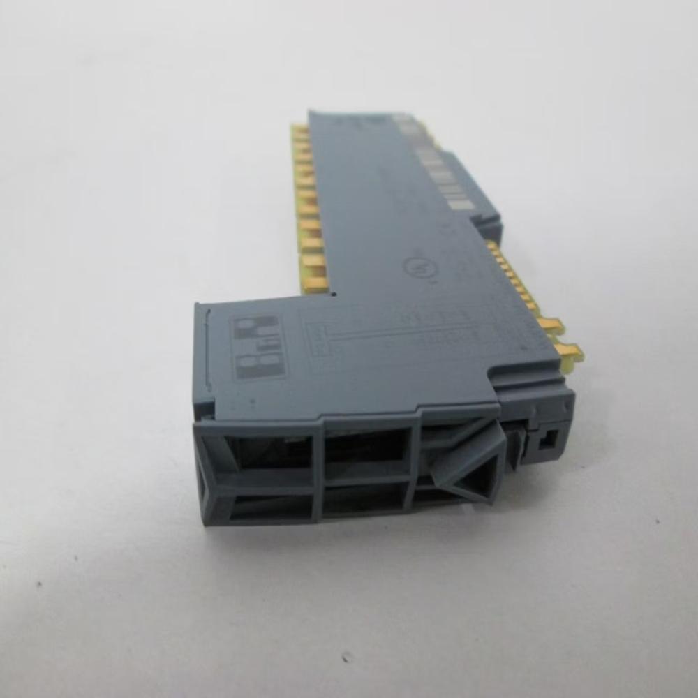 I/O module 4 digital outputs 30 VDC / 115 VAC, outputs single-channel isolated