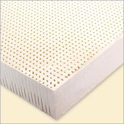 पिनकोर गद्दे