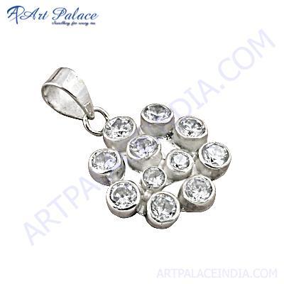 क्लासिक फ्लावर स्टाइल क्यूबिक जिरकोनिया सिल्वर पेंडेंट