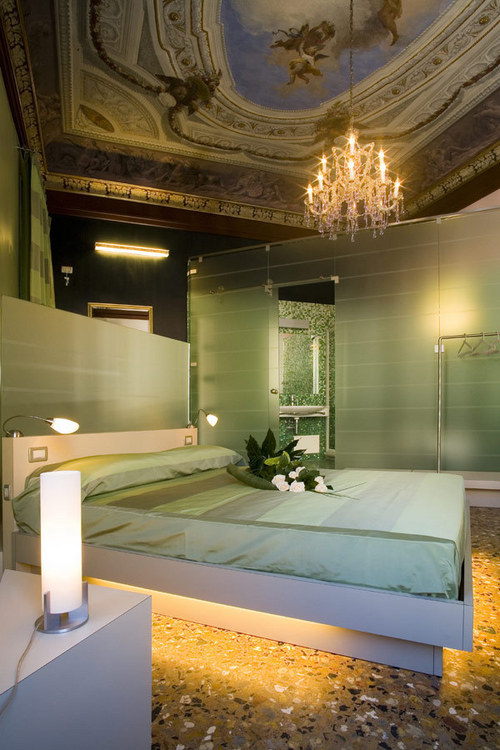 BED ROOM INTERIOR