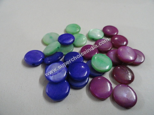 वायलेट कलर बटन