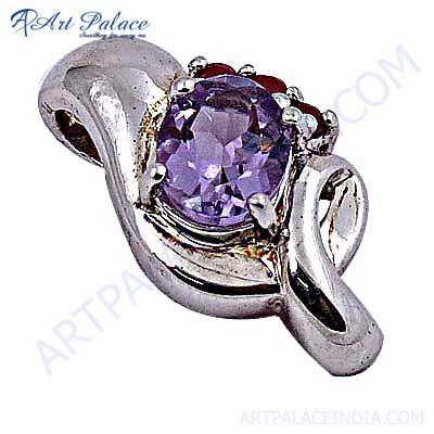 चमकदार नीलम रत्न चांदी का लटकन