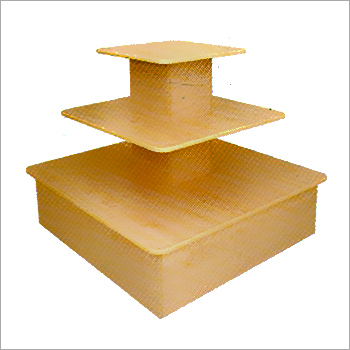 लकड़ी का चौकोर गोंडोला