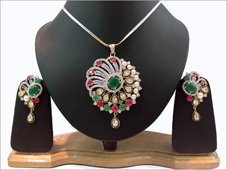 डिजाइनर हार