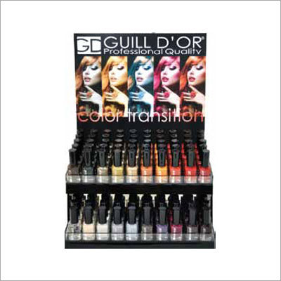 रंगीन नेल पॉलिश