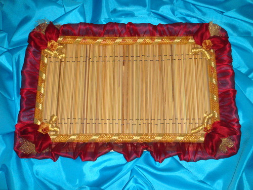 सींक फ्रिल ट्रे