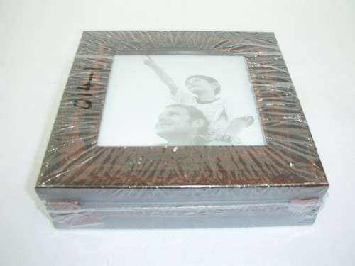 निजीकृत फोटो फ्रेम