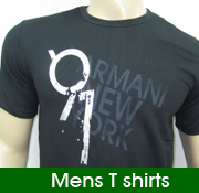 पुरुषों के गोल गर्दन वाले टी शर्ट