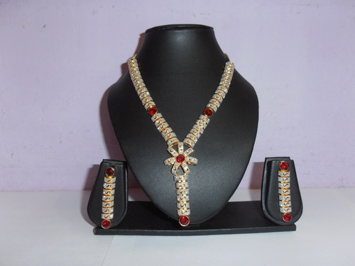 फैशन कॉस्ट्यूम नैकलेस