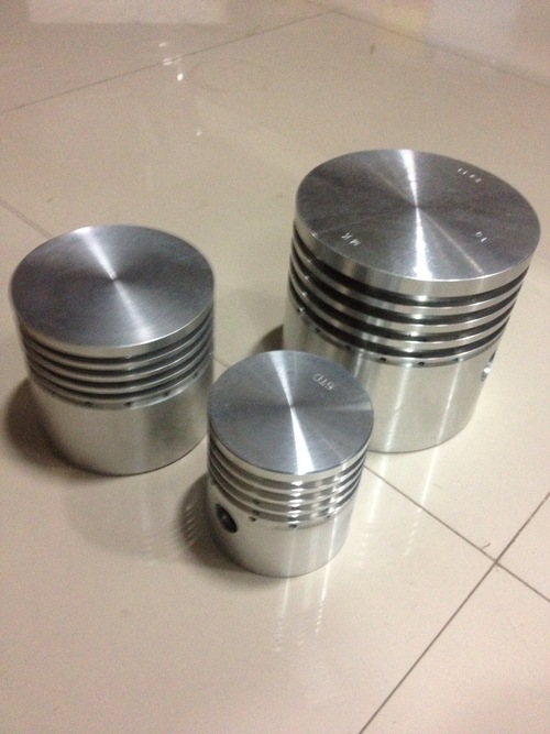 पिस्टन IR