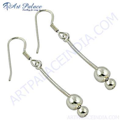 नवीनतम सादा चांदी की बालियां