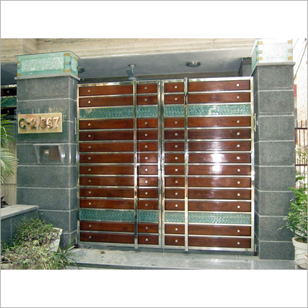 स्टील मेटल दरवाजे