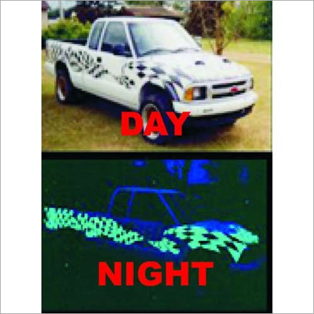 ऑटोमोबाइल्स के लिए नाइट ग्लो फिल्म