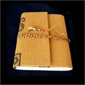 तार मोड़ने वाली डायरी