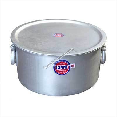 ढक्कन के साथ एल्युमिनियम का तोप