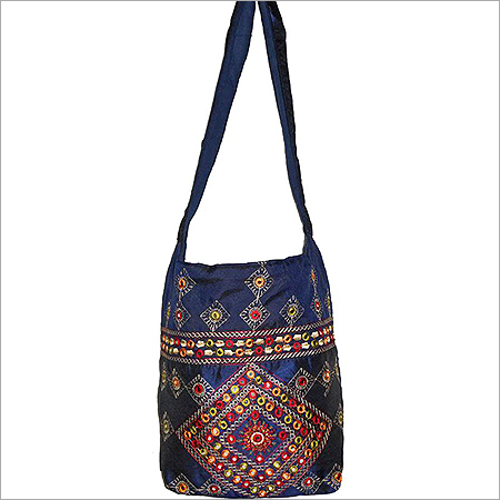 डिजाइनर महिलाओं के हैंडबैग