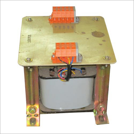 तीन चरण वितरण ट्रांसफार्मर