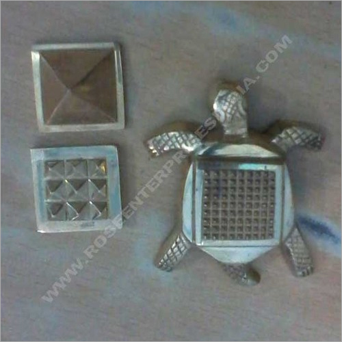 पॉलिशिंग ब्रास पिरामिड कछुआ श्री यंत्र