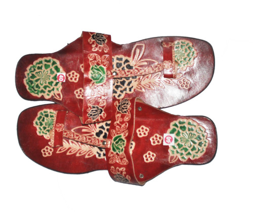 कोल्हापुरी फ्लैट चप्पल