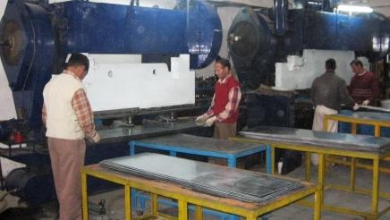 Kaushico Press Brae 25T,40T&80T 3MBed लंबाई यूनि-पंचिंग के लिए