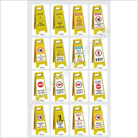 येलो वेट फ्लोर साइन स्टैंड्स