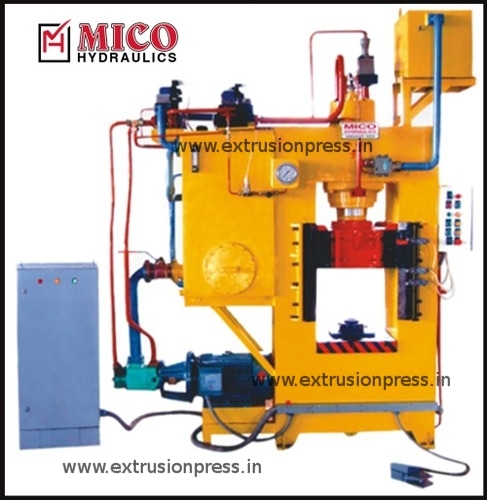 Heavy Duty Hydraulic Forging Press - Robust Steel Frame, Precision Engineering, High Pressure Capability