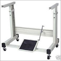 सिलाई मशीनरी के स्टैंड