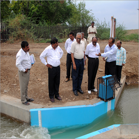 Cut Throat Flume With Digital Recorder