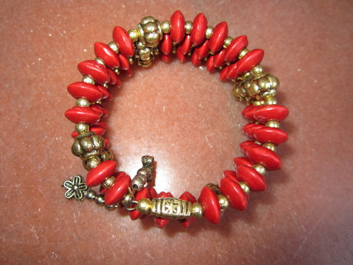 ब्रेसलेट