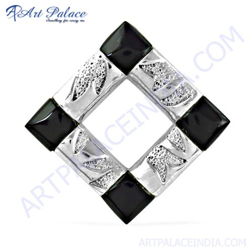 काले गोमेद के साथ फैशनेबल रत्न चांदी का लटकन