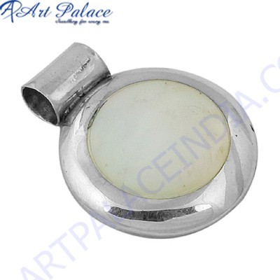 मोती की माँ के साथ नाजुक चांदी का लटकन