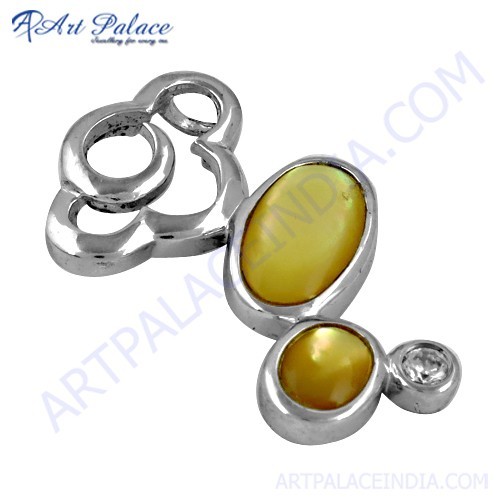 मदर ऑफ पर्ल और जिरकोनिया के साथ नया स्टाइलिश सिल्वर पेंडेंट