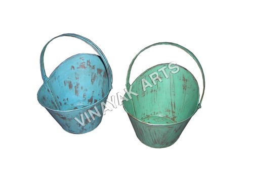 ब्लू एंड सिल्वर आयरन स्मॉल बास्केट