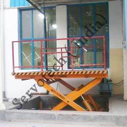 Truck Loading  Unloading Lift