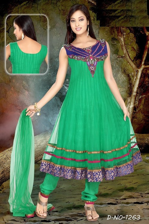 गुलाबी ड्रेस