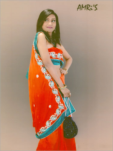 डिज़ाइनर पार्टी वेयर साड़ी