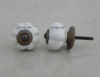 सफेद मध्यम खरबूज़ा नॉब