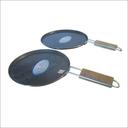 हैंडल के साथ तवा