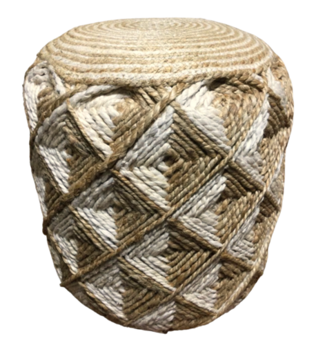 कॉटन पौफ एप्लीकेशन: गुड लुकिंग