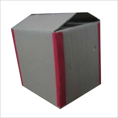 धातु के कोनों की सुरक्षा के साथ गत्ते का बॉक्स