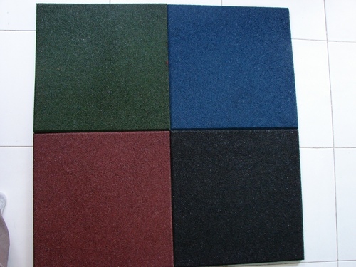 स्क्वायर रबर फ़्लोरिंग