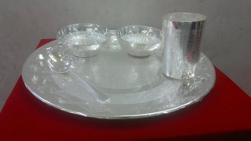सिल्वर प्लेटेड डिनर सेट