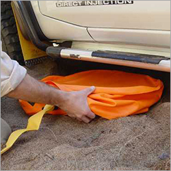 एक पेशेवर ऑडियो डिवाइस जो उच्च गुणवत्ता वाले साउंड और बेहतर कनेक्टिविटी प्रदान करता है।