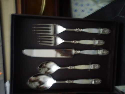 टेबल लेआउट्स