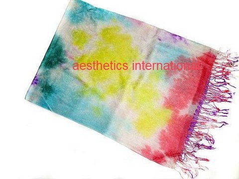 मोडल स्कार्फ