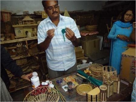 हैंडमेड डेकोरेटिव आइटम्स