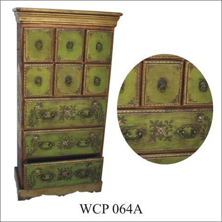 पेंटेड कैबिनेट