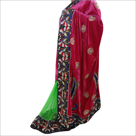 डिज़ाइनर वेलवेट साड़ी